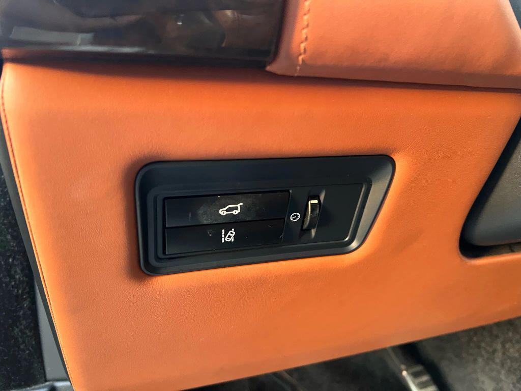 used 2015 Land Rover Range Rover car, priced at $21,495