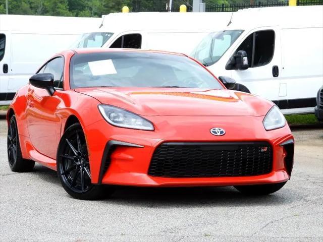 used 2024 Toyota GR86 car, priced at $34,977