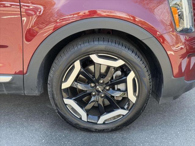 used 2024 Kia Telluride car, priced at $38,813
