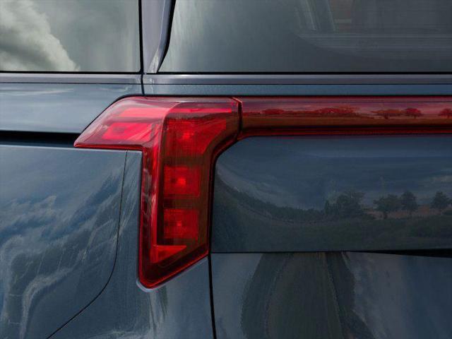 new 2025 Kia Carnival Hybrid car, priced at $53,735