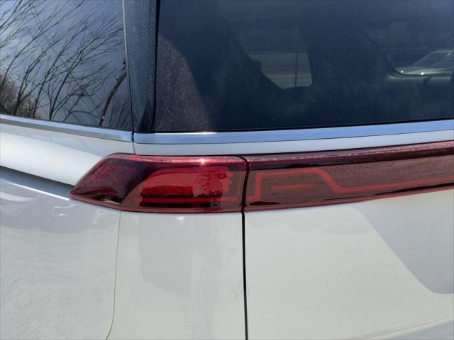 used 2022 Kia Carnival car, priced at $37,216