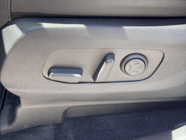 used 2022 Kia Carnival car, priced at $37,216
