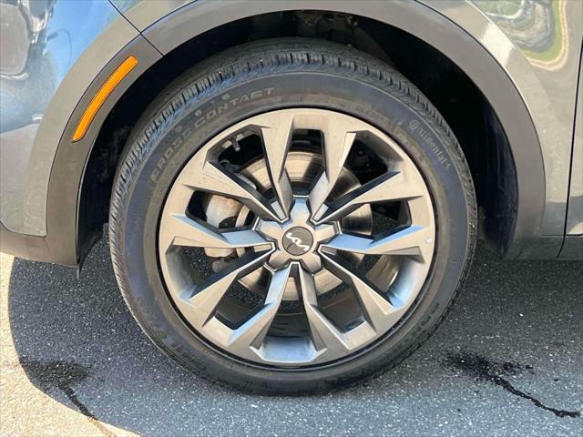 used 2022 Kia Sorento car, priced at $26,618