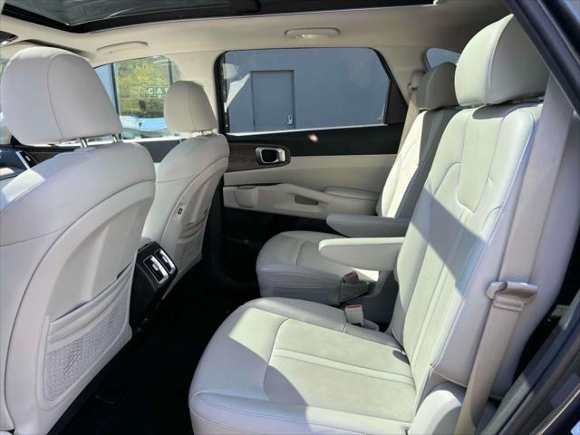 used 2022 Kia Sorento car, priced at $26,618