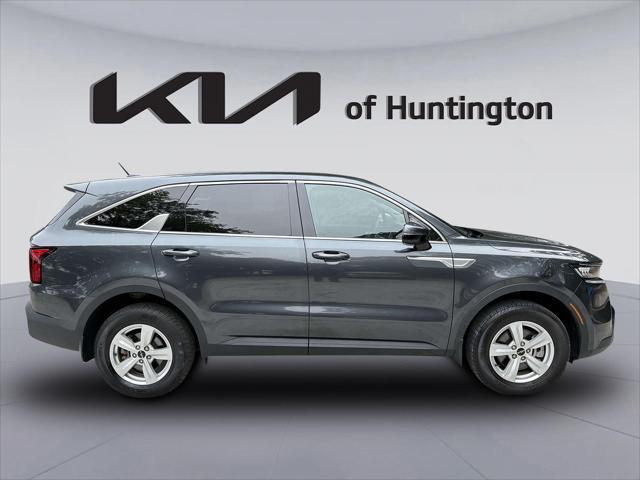 used 2023 Kia Sorento car, priced at $22,788