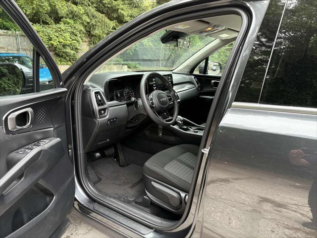 used 2023 Kia Sorento car, priced at $22,788