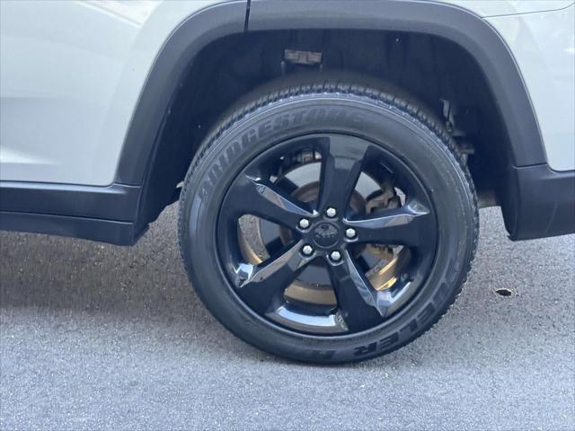 used 2022 Jeep Grand Cherokee L car, priced at $23,788