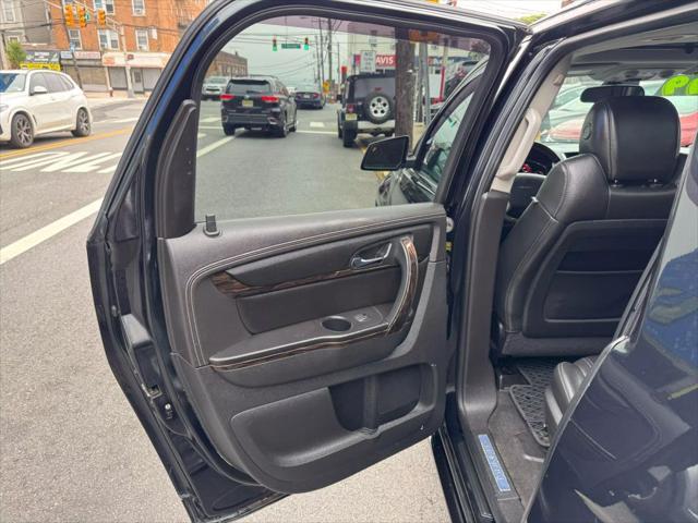 used 2015 GMC Acadia car, priced at $9,975