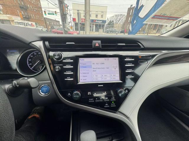 used 2020 Toyota Camry Hybrid car, priced at $20,999