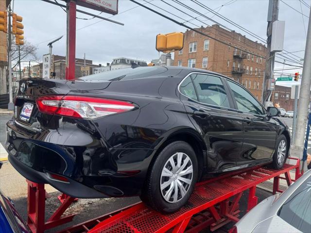 used 2020 Toyota Camry Hybrid car, priced at $20,999