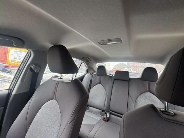 used 2020 Toyota Camry Hybrid car, priced at $20,999