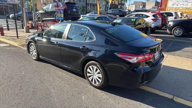 used 2020 Toyota Camry Hybrid car, priced at $20,999
