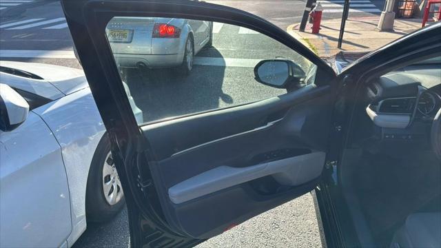 used 2020 Toyota Camry Hybrid car, priced at $20,999