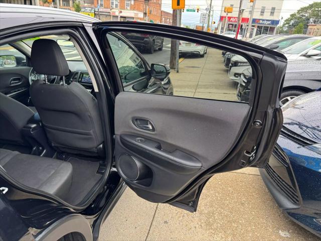 used 2022 Honda HR-V car, priced at $15,999