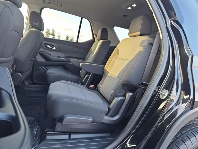 used 2021 Chevrolet Traverse car, priced at $21,999