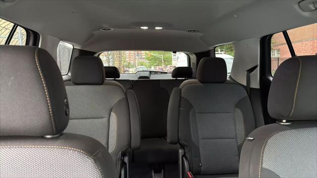 used 2021 Chevrolet Traverse car, priced at $20,999
