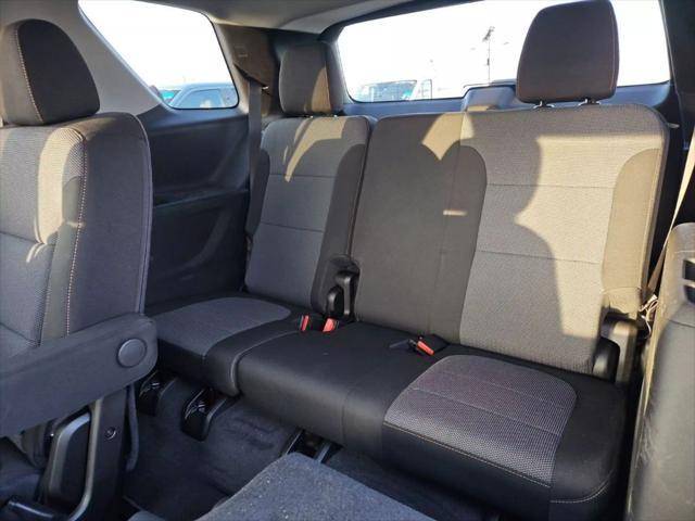 used 2021 Chevrolet Traverse car, priced at $21,999
