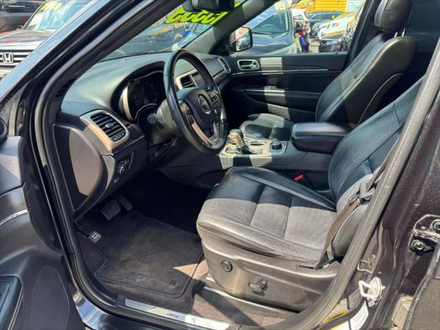 used 2016 Jeep Grand Cherokee car, priced at $14,995
