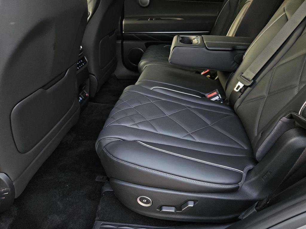 new 2025 Genesis GV80 car, priced at $82,570