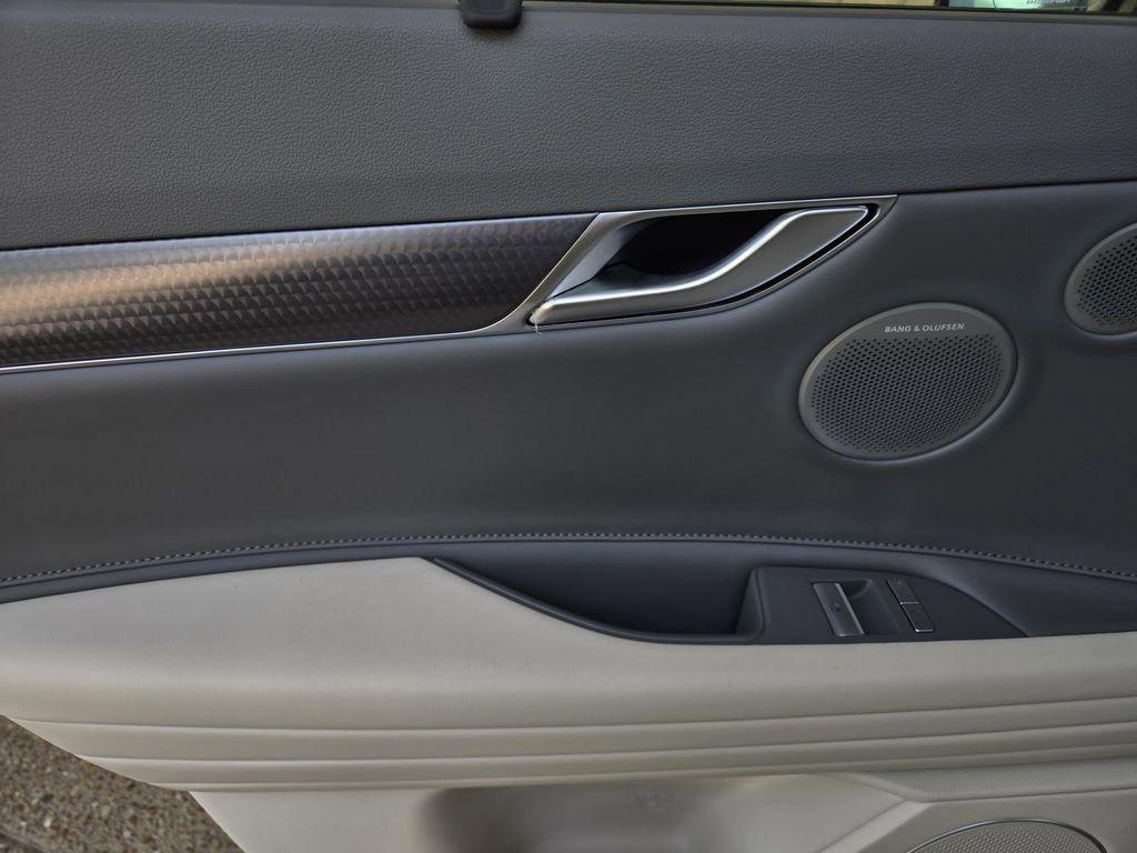 new 2025 Genesis G80 car, priced at $65,783