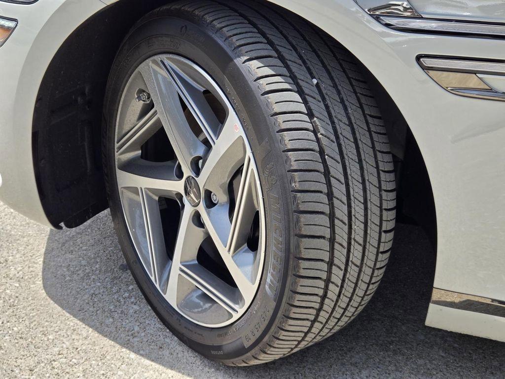 new 2025 Genesis G80 car, priced at $65,783