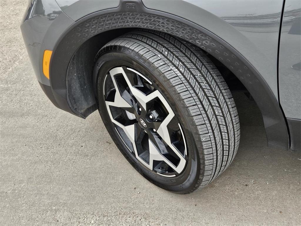 used 2024 Hyundai SANTA CRUZ car, priced at $33,000