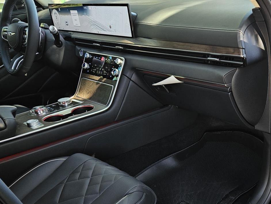 new 2025 Genesis GV80 car, priced at $82,735