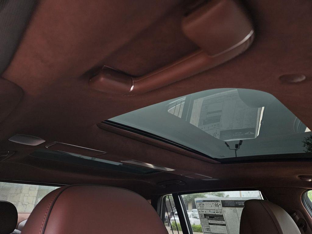 new 2025 Genesis G90 car, priced at $97,245