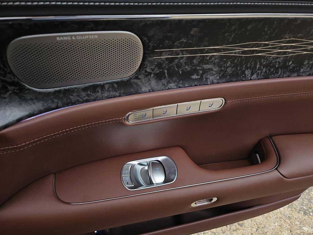 new 2025 Genesis G90 car, priced at $97,245