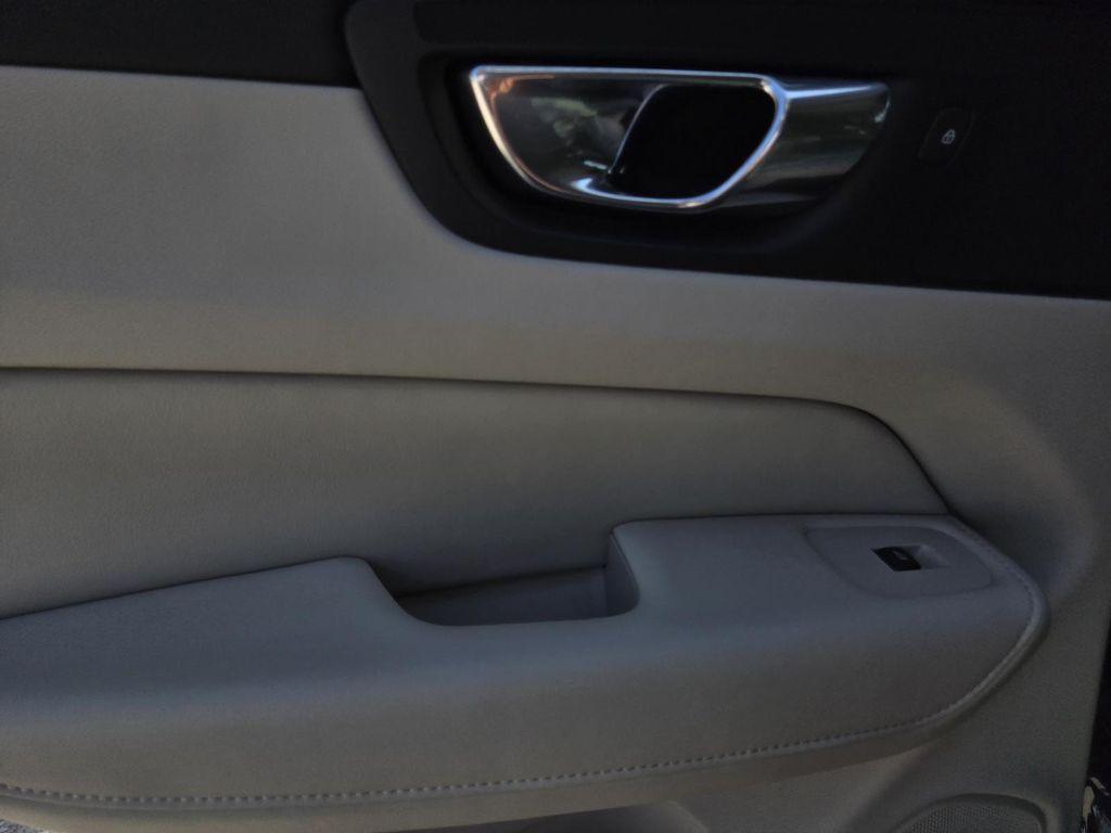 used 2021 Volvo XC60 car, priced at $32,121