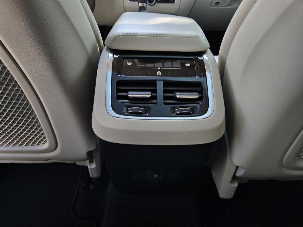 used 2021 Volvo XC60 car, priced at $32,121