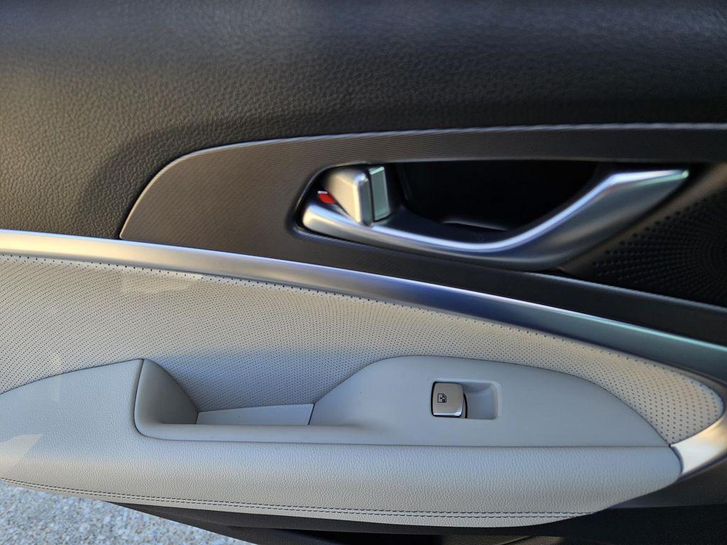 new 2026 Genesis G70 car, priced at $55,665