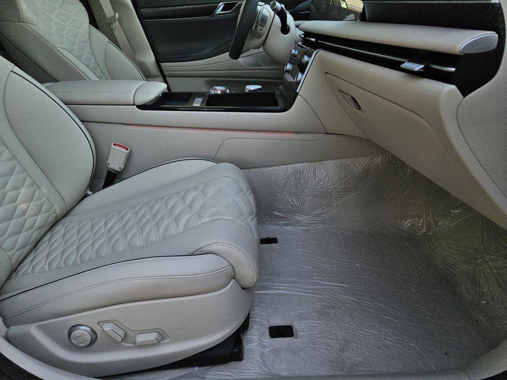 new 2026 Genesis G80 car, priced at $80,695