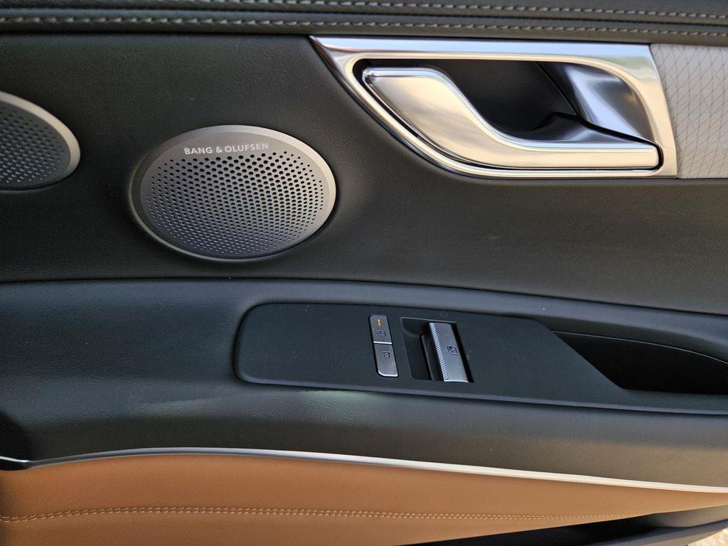 new 2025 Genesis GV80 car, priced at $82,795