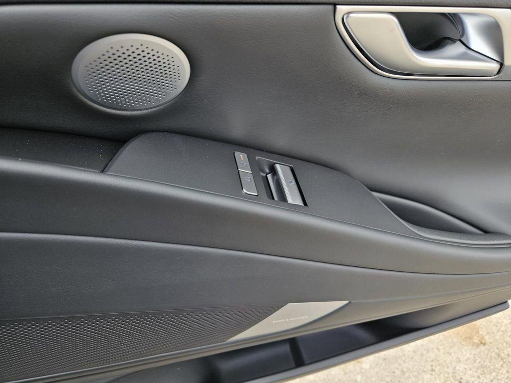 new 2026 Genesis G80 car, priced at $80,600