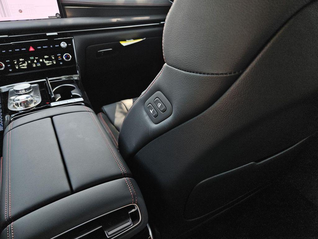 new 2025 Genesis G80 car, priced at $68,220