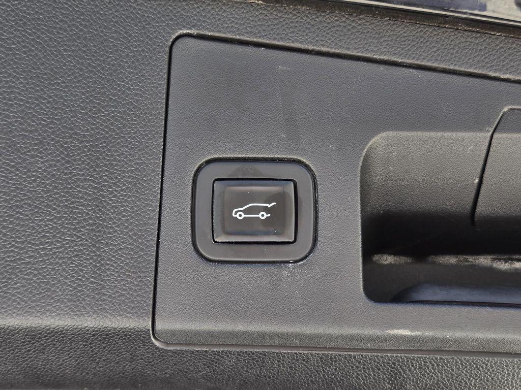used 2019 Cadillac XT4 car, priced at $18,900