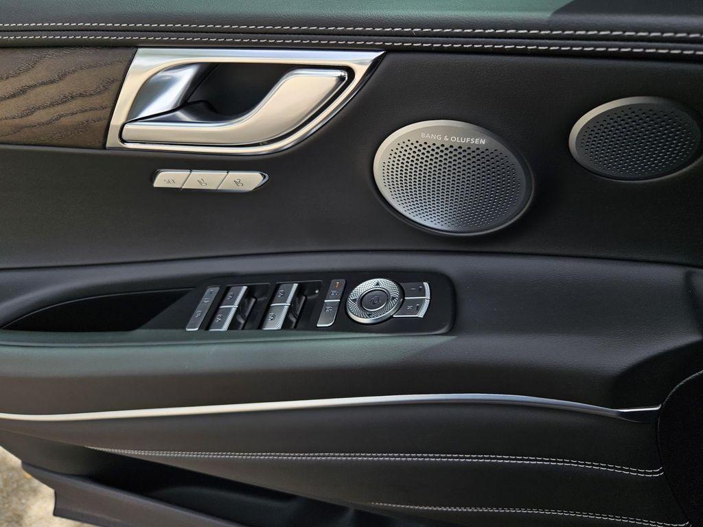 new 2025 Genesis GV80 car, priced at $82,815