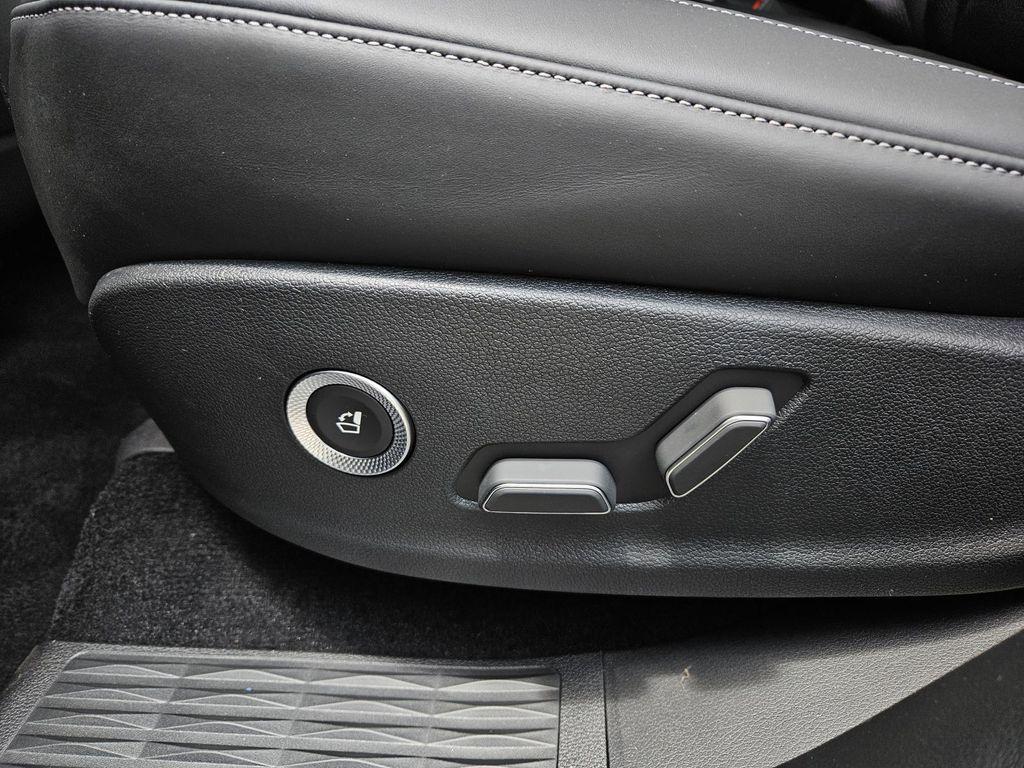 new 2025 Genesis GV80 car, priced at $82,690