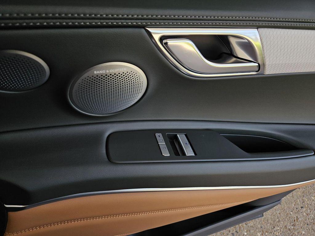 new 2025 Genesis GV80 car, priced at $82,804