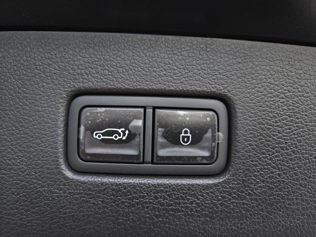 new 2025 Genesis GV80 car, priced at $82,705