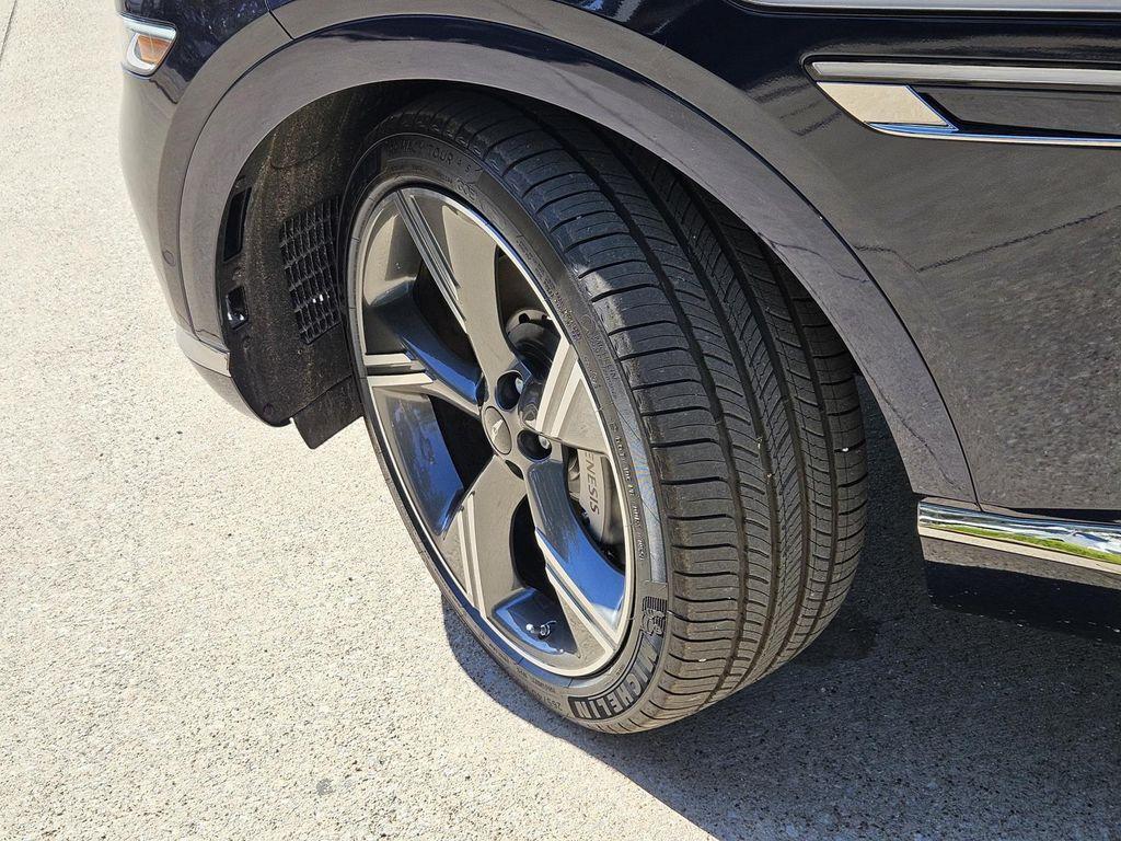 new 2025 Genesis GV80 car, priced at $78,844