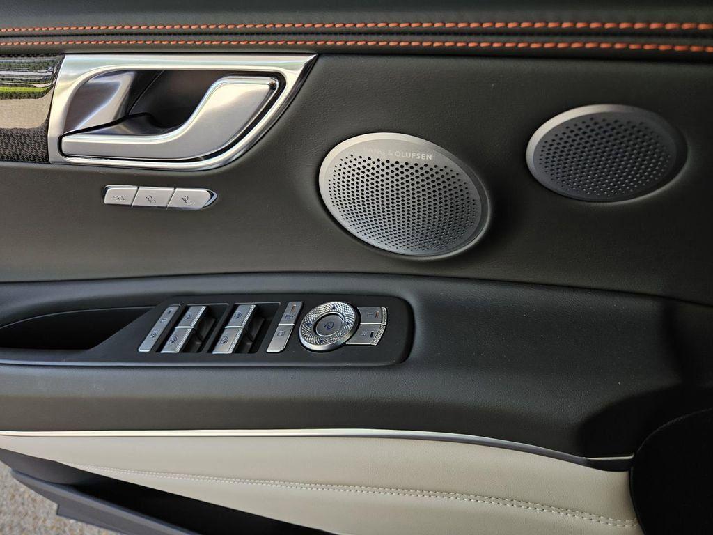 new 2025 Genesis GV80 Coupe car, priced at $80,040