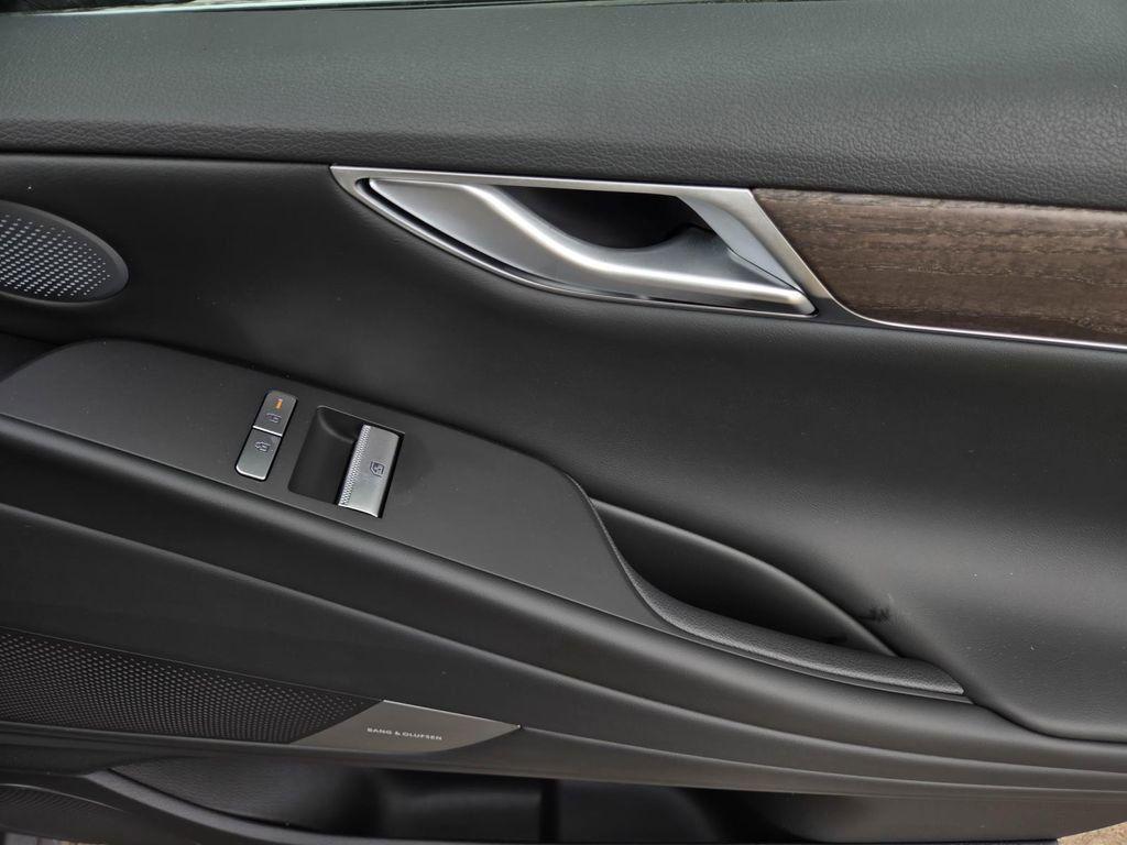 new 2025 Genesis G80 car, priced at $60,066