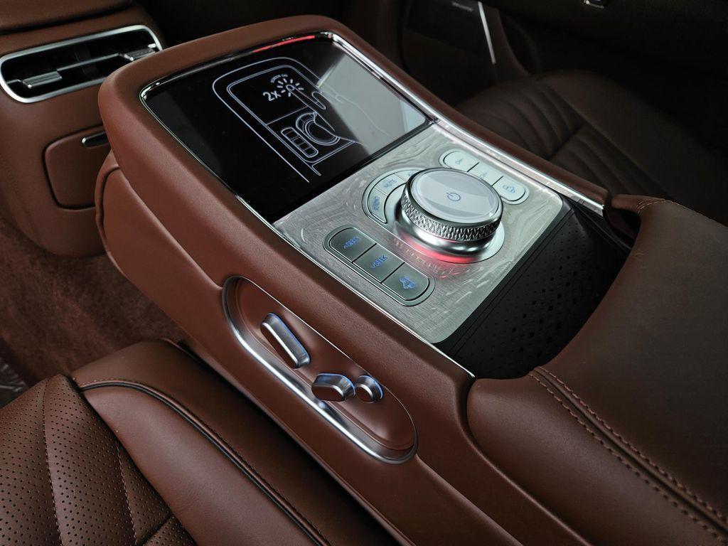new 2025 Genesis G90 car, priced at $96,595
