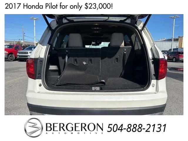 used 2017 Honda Pilot car