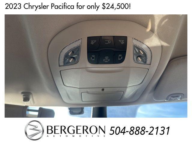 used 2023 Chrysler Pacifica car