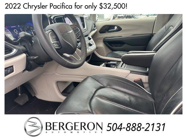 used 2022 Chrysler Pacifica car