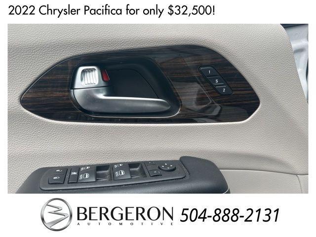 used 2022 Chrysler Pacifica car