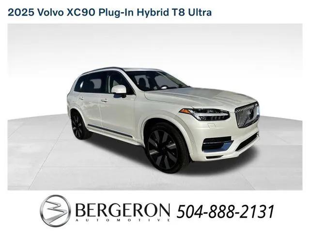 new 2025 Volvo XC90 Plug-In Hybrid car, priced at $83,195